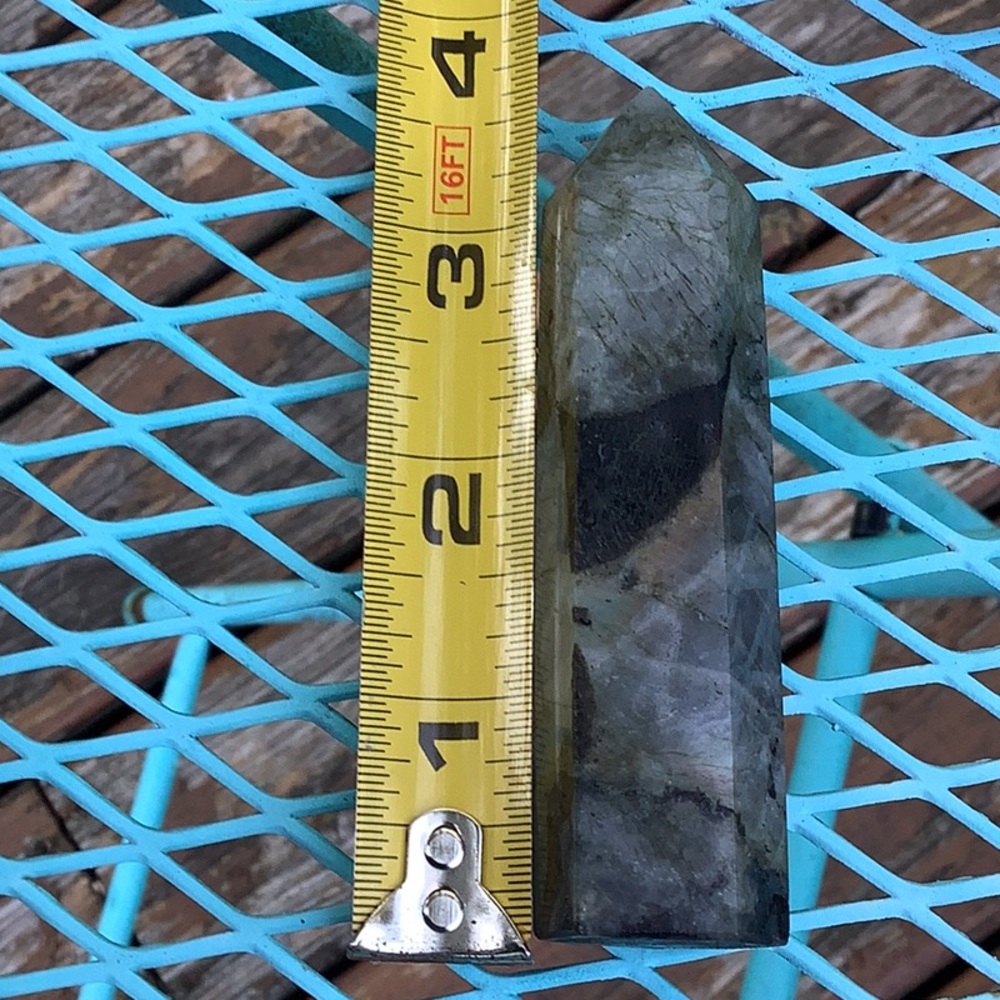 Labradorite Crystal Point - Picture 5 of 5